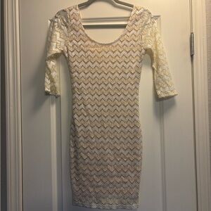 Romeo & Juliet Couture made in USA Cream/White Lace Bodycon Mini Dress Sz Medium